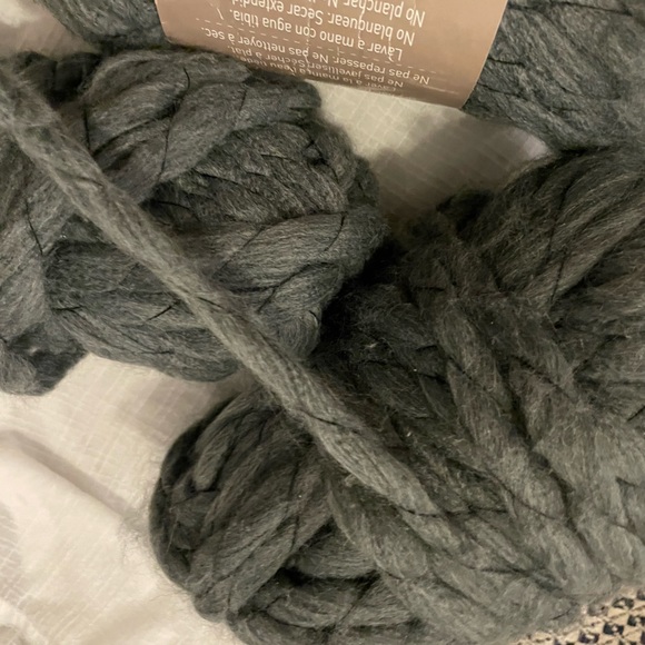 Yarn Bundle - Picture 2 of 2